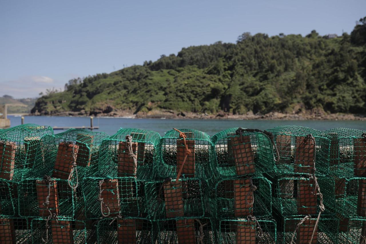 El Faro Unkempt - Tazones Villar  Exterior foto